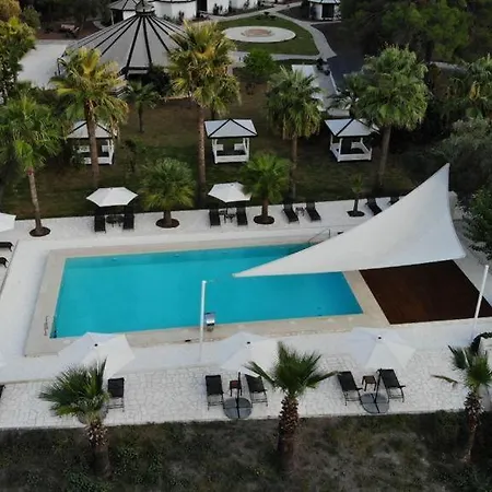 Cedar With Nature Views Βίλα *