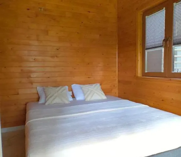 Βίλα Cedar With Nature Views *